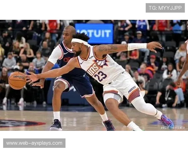 太阳球员防守协作赢得多次抢断