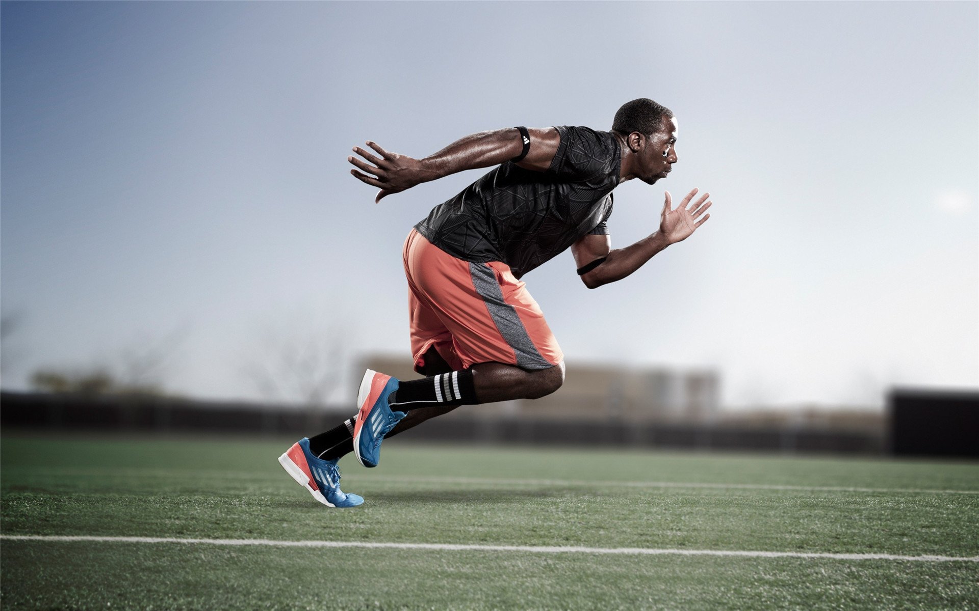 AYXSPORTSAPP-职业联赛推广球员文化活动塑造职业形象,职业球员的素养